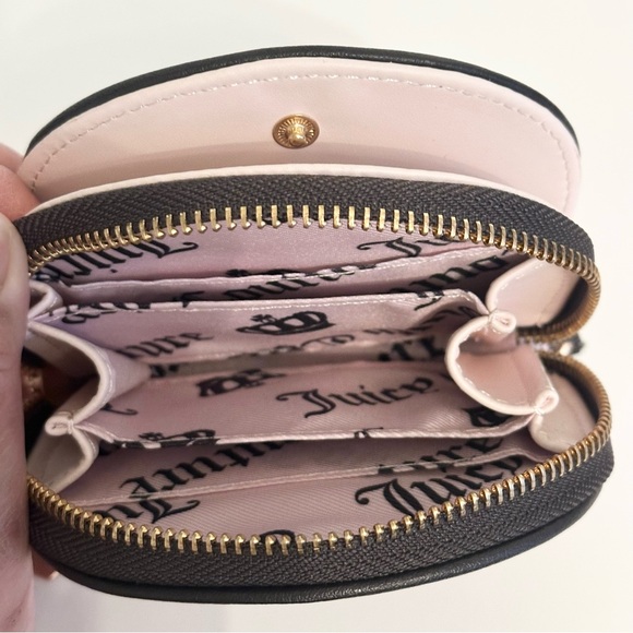 Juicy Couture Classic Pink Card Coin Purse Wallet Scottie Dog Crest Zip Half - Picture 5 of 10
